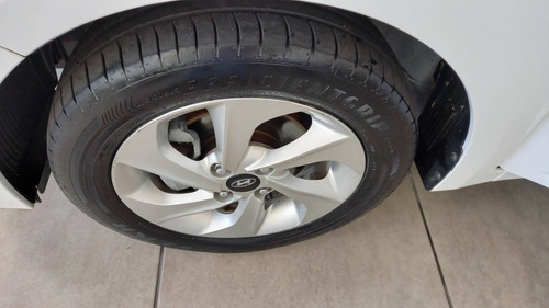 Imagem 9 de 11 de Hyundai Hb20s 1.6 Premium 16v Flex 4p Automático
