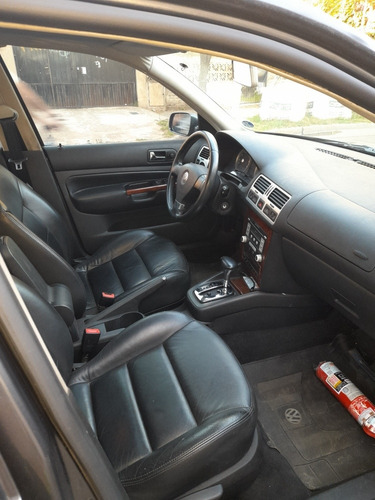 Volkswagen Bora 1.8 Highline T 180cv Cuero 2008