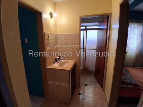 Yoselin Cabesas Vende Apartamento En Cabudare 25-22034 Yc