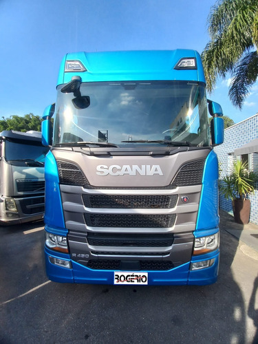 Scania R 450 - 4x2 - Ano 2022/2023 - Rogério Caminhões