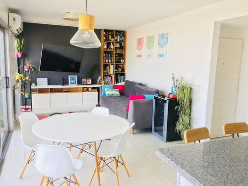 Departamento Con Balcón Y Cochera En Venta En Haedo