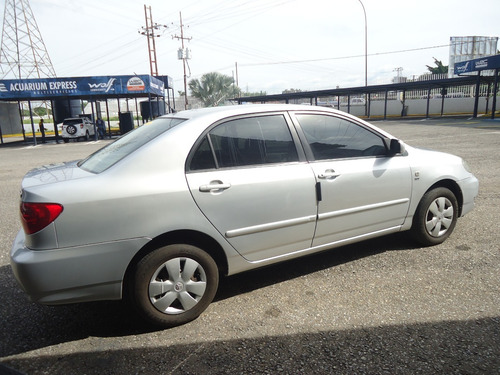 Imagen 2 de 11 de Toyota Corolla Xli