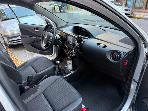 Toyota Etios 1.5 Xls
