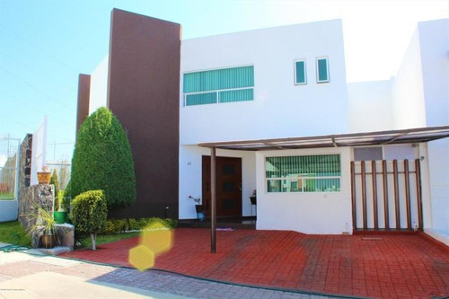 Imagen 1 de 14 de El Mirador Casa De Segunda Mano En Venta De 4 Recamaras! Qh