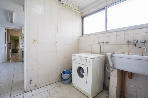 Departamento En Venta, Flores, 6 Ambientes, Con Balcón Al Frente