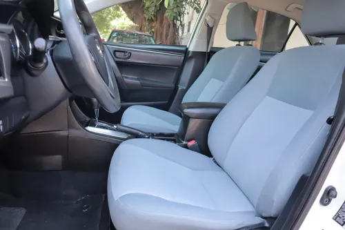 Toyota Corolla 1.8 Base At