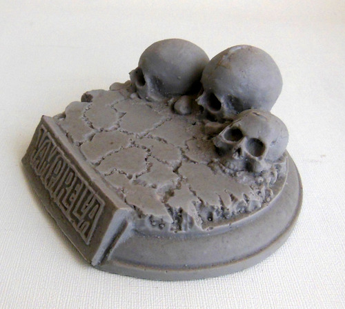 Coleccionable, Base De Resina Para Vampirella Sin Pintar 1/6 (Usado)