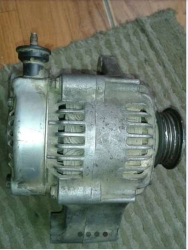 Imagen 3 de 3 de Alternador Toyota Starlet