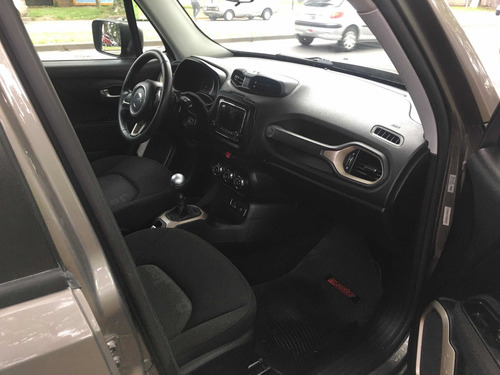 Imagen 9 de 9 de Jeep Renegade 1.8 Sport 2017
