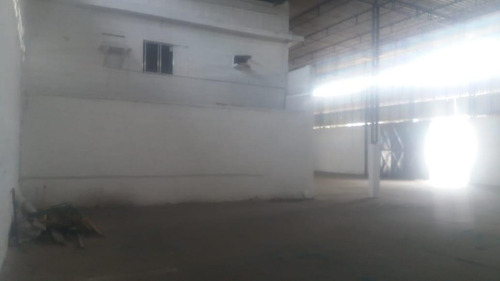 Imagem 15 de 24 de Galpão Na Br 101 Com Docas Para Locar - Ga0167
