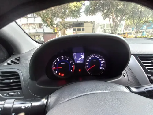 Hyundai Accent 1.6 Premium Mecánica