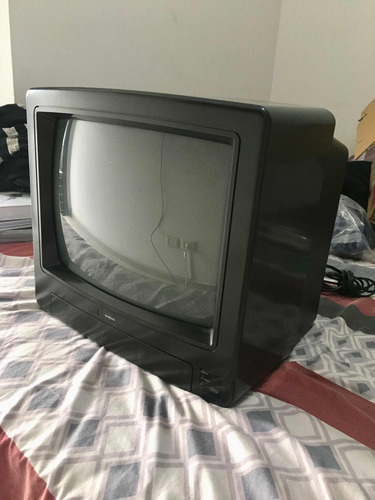 Televisor 14 Pulgadas En Caja Sin Uso. Funciona Perfecto.