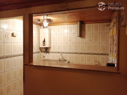 Casa En Venta De 2 Dorm. En El Bosque