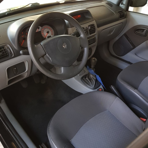 Renault Clio Sedan