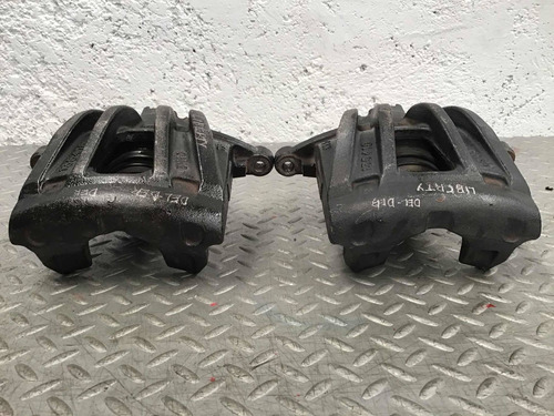 Par Calipers Del Jeep Liberty 3.7 Aut 4x4 2004/2007