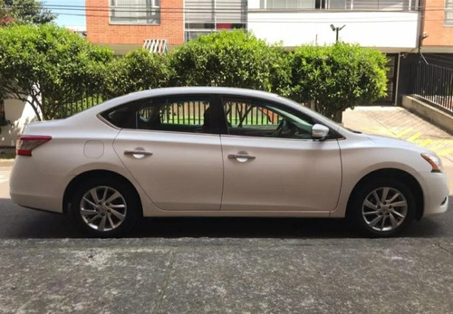 Vendo Nissan Sentra Advanc