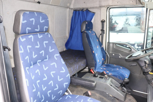 Imagem 10 de 12 de Iveco Cursor 330 4x2 Ano 2010 Com 430 Mil Km