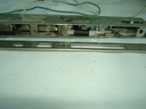 Cerradura Electrica Pendular 25mm (Usado)