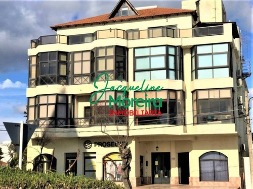 Imagen 2 de 16 de Apartamentos Venta 2 Dormitorios Centro