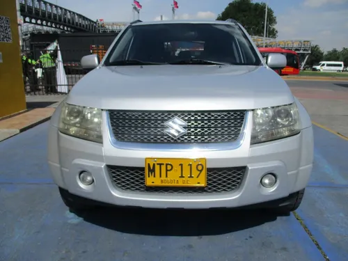 Suzuki Grand Vitara 4x2 2400cc Mt Aa