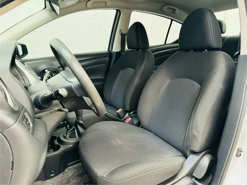 Nissan Versa 1.6 Advance Mt