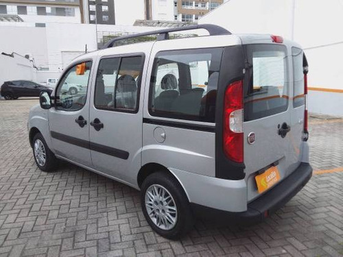 Imagem 6 de 10 de Fiat Doblò 1.8 Mpi Essence 7l 16v Flex 4p Manual