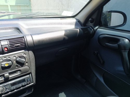 Chevrolet Corsa 1.6 Wind