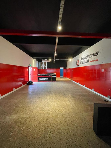 Imagen 2 de 10 de Galpon/local En Alquiler De 230m2 - Avellaneda
