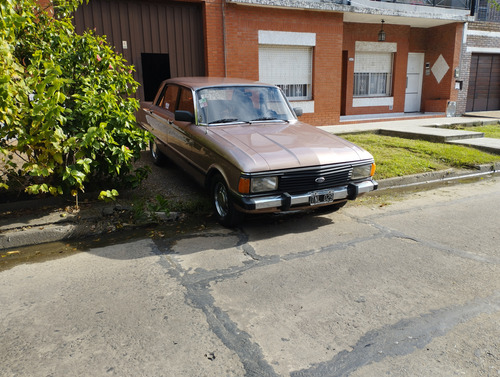 Ford Falcon 3.0 Lujo