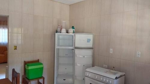 Imagem 8 de 14 de Casa Com Edícula Lado Praia Itanhaém