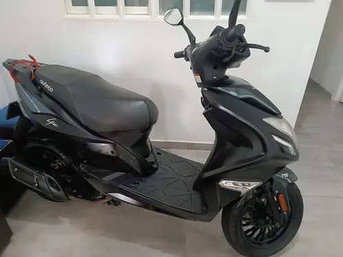 Color Negro Mate En Perfecto Estado, Tecno Y Soat Vigente
