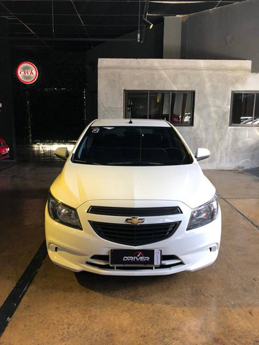 Imagem 3 de 12 de Chevrolet Onix 1.0 Mpfi Joy 8v Flex 4p Manual