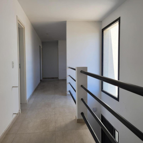 Imagen 8 de 16 de Vendo Casa A Estrenar 4 Dormitorios La Comarca De Villa Allende