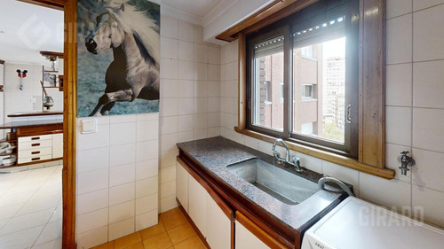 Piso En Venta Con Vista Panoramica, Ubicado En La Exclusiva Diagonal Pueyrredon.