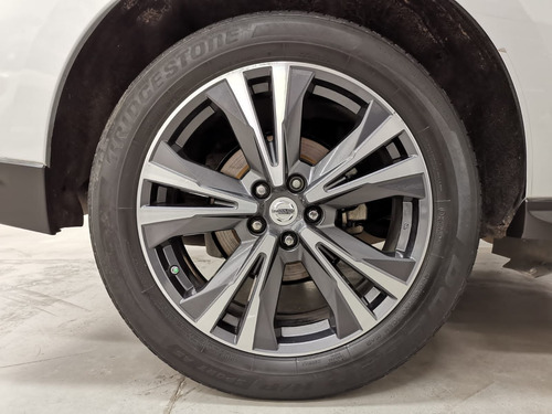 Imagen 5 de 8 de Nissan Pathfinder 2017 3.5 Exclusive Cvt