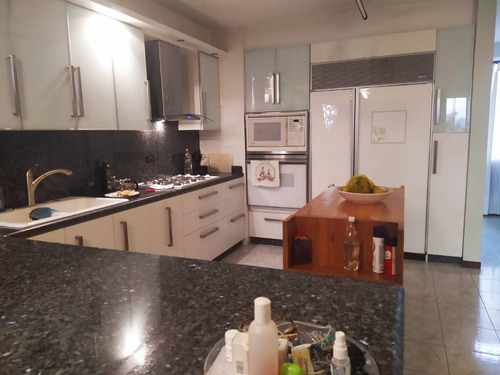 Imagen 4 de 13 de Apartamento En Venta Colinas De Valle Arriba 300 Mts 4 Habitaciones Y 4 Baños 04142592858 04129114864