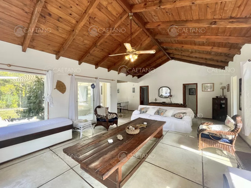 Venta Casa 5 Dormitorios. Montoya, La Barra.