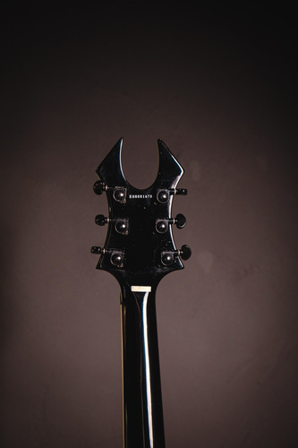 Bc.rich Jr. V Deluxe Black Emg - Korea Destro Preto (Usado)