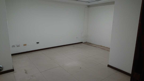 Imagen 24 de 25 de Alquilo Local 1.400mts2 Los Cedros