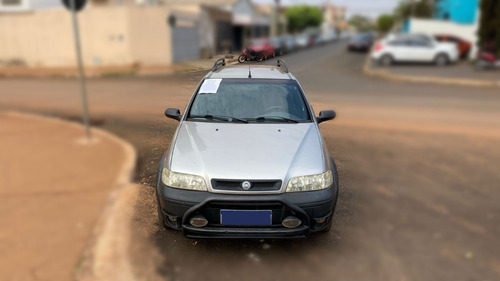 Imagem 3 de 9 de Fiat