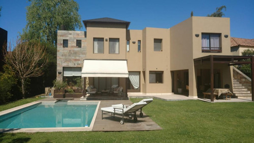 Imagen 20 de 22 de Excelente Casa En Castores Real Oportunidad