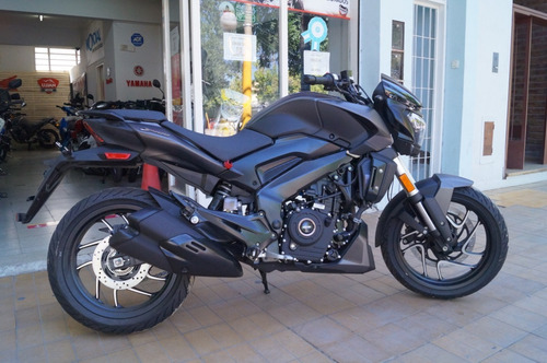 Dominar 400
