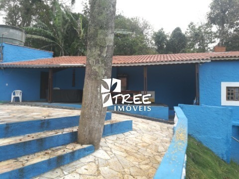 Imagem 12 de 23 de Venda- Chacara-aruja- Excelente Imóvel Com Aproximadamente A/t 3.750m², Distribuídos Em 3 Casas, Casa 1 Tem 2 Dormitórios, Sala, Cozinha, Wc(baixo - Ch00073 - 33146802
