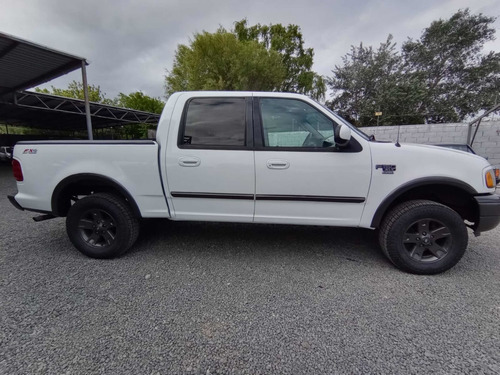 Ford F-150 4.6 Xlt V8 4x4 Space Cab