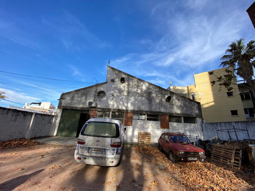 Venta Local Comercial 500 M2 Edificados C/ Salida A 2 Calles Reducto