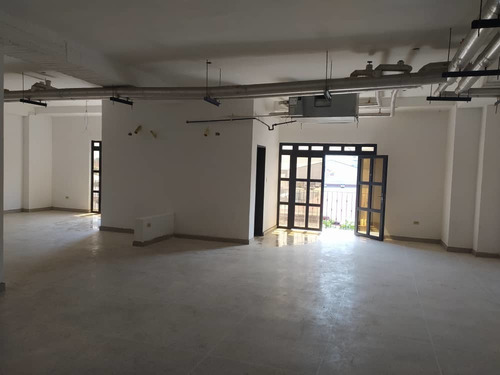Imagen 11 de 15 de Oficina En Obra Blanca,cc Valentinas Puerto Cabello Plof Eb