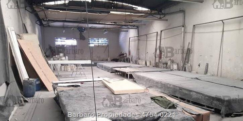Barbaro Vende Galpon En Villa Lynch , San Martin