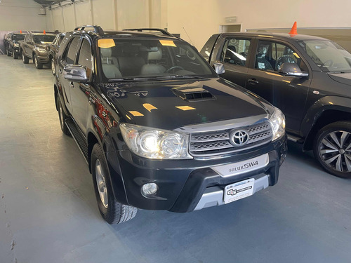 Toyota SW4 3.0 I Srv At C/cuero 4x4 (2009)
