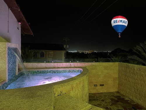 Imagen 17 de 20 de Re/max 2mil Vende Townhouse En Urb. Manantiales Los Robles