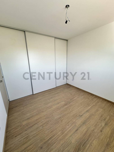Departamento De 3 Ambientes A Estrenar! Con Cochera Cubierta